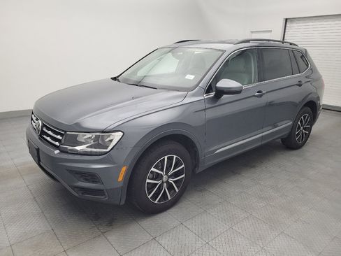 Used 2021 Volkswagen Tiguan SE R-Line FWD image 2