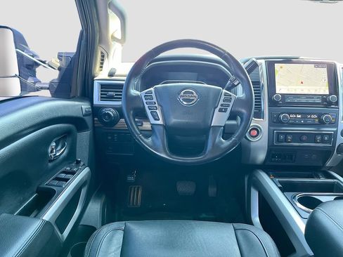 Used 2020 Nissan Titan SL w/ Moonroof Package RWD image 24