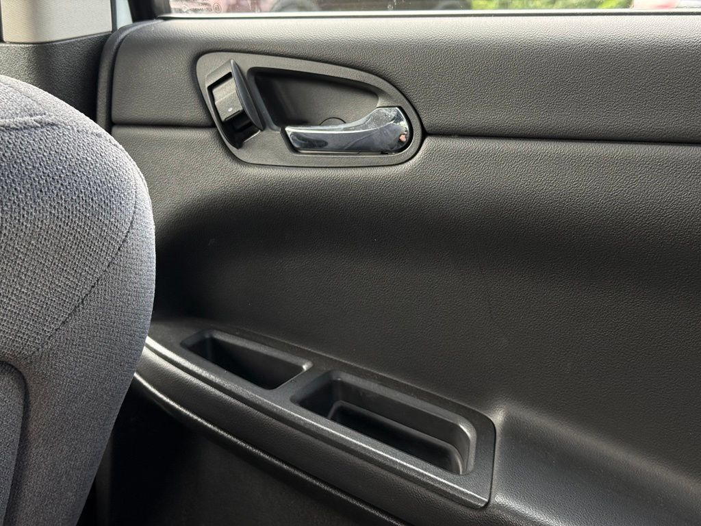 Used 2011 Chevrolet Impala LS FWD image 34