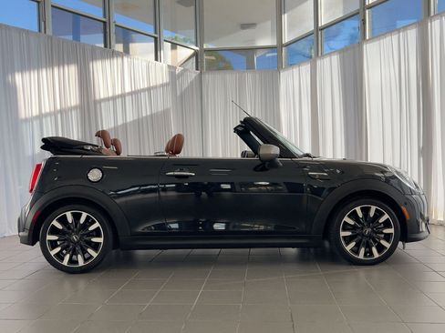 Used 2023 MINI Cooper S image 8