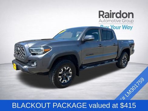 Used 2020 Toyota Tacoma TRD Off-Road w/ Blackout Package AWD/4WD image 3