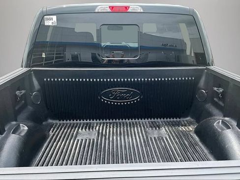 Used 2017 Ford F150 XLT w/ Equipment Group 302A Luxury AWD/4WD image 7