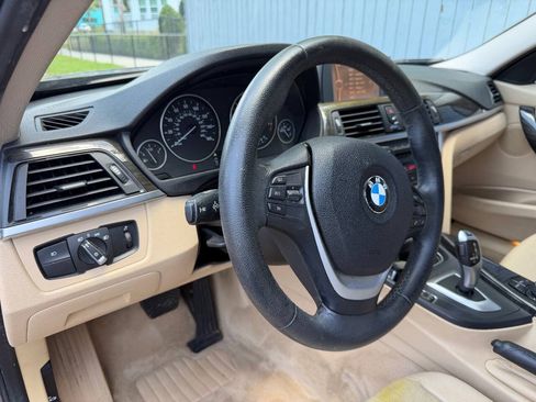 Used 2013 BMW 328i Sedan RWD image 2