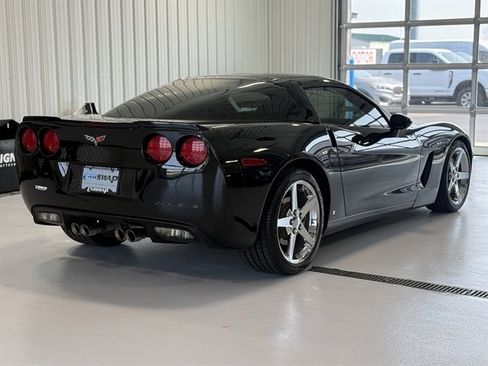 Used 2008 Chevrolet Corvette Coupe image 3