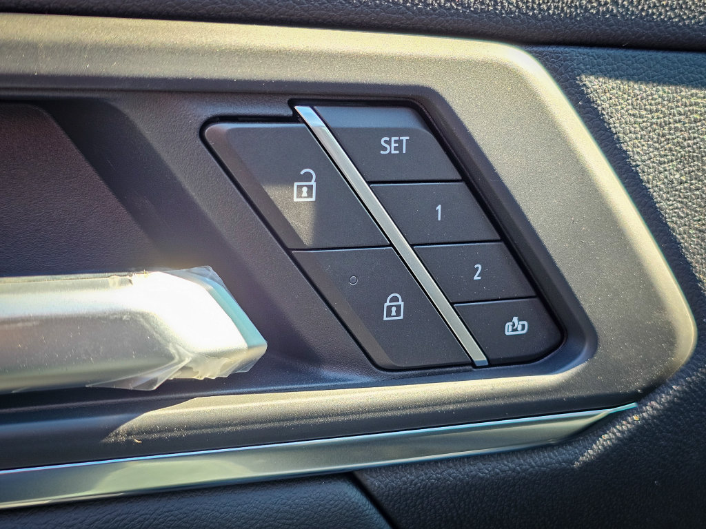 New 2027 GMC Terrain Elevation w/ Elevation Premium Package AWD/4WD image 10