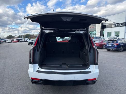 Used 2021 Cadillac Escalade ESV Sport Platinum w/ LPO, ONYX Package image 31