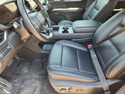 Used 2024 GMC Acadia Elevation AWD/4WD image 8