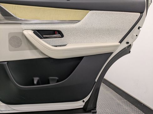 Certified 2024 MAZDA CX-90 3.3 Turbo S w/ Premium Plus image 24