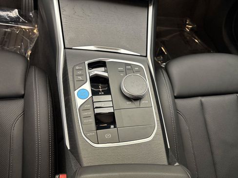 Used 2023 BMW i4 eDrive35 w/ Premium Package RWD image 23