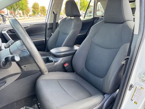 Used 2023 Toyota RAV4 LE image 16