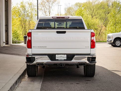 Used 2019 Chevrolet Silverado 1500 LTZ w/ LTZ Plus Package AWD/4WD image 4
