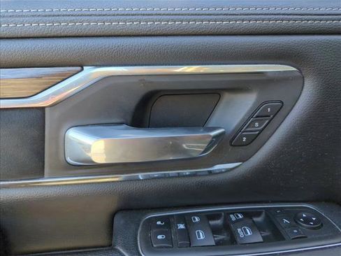 Used 2019 RAM 1500 Laramie image 8