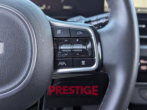 Used 2025 Kia Carnival SX Prestige FWD image 18