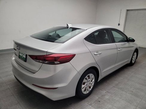 Used 2017 Hyundai Elantra SE image 9