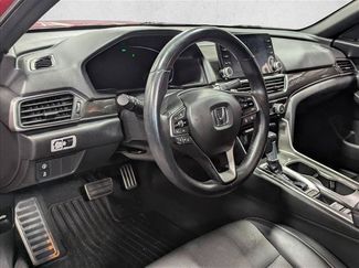 Used 2018 Honda Accord Sport video 2