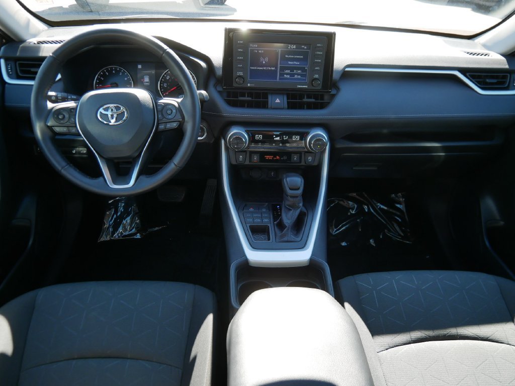 Used 2021 Toyota RAV4 XLE w/ Convenience Package AWD/4WD image 14