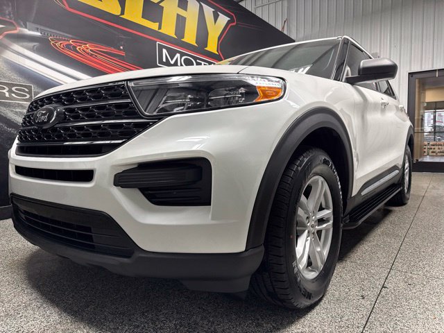 Used 2021 Ford Explorer XLT w/ Class III Trailer Tow Package AWD/4WD image 2
