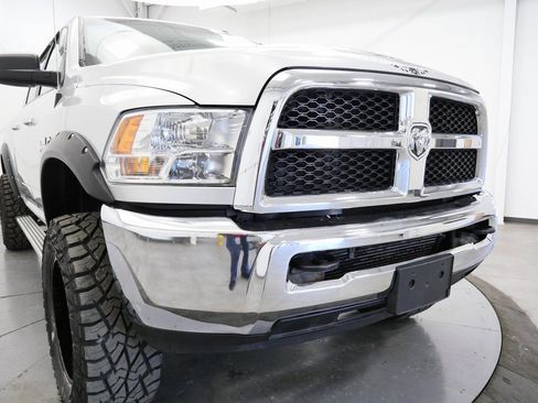 Used 2018 RAM 2500 SLT image 39