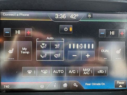 Used 2015 Ford Explorer XLT w/ Equipment Group 202B image 15