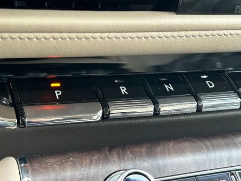 Used 2021 Lincoln Aviator Reserve w/ Equipment Group 202A image 15