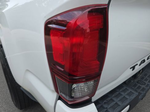 Used 2018 Toyota Tacoma SR w/ SR Convenience Package RWD image 35