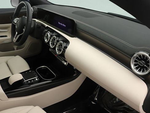 Certified 2023 Mercedes-Benz CLA 250 image 22