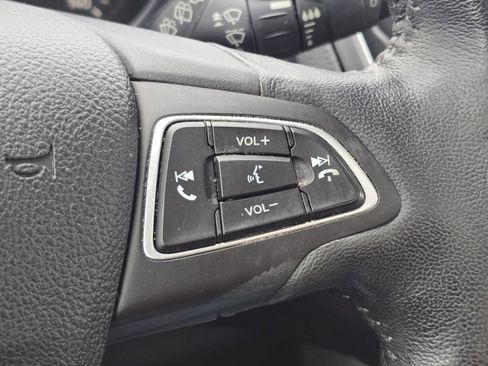 Used 2017 Ford Focus Titanium image 26