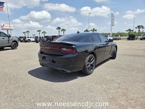 Used 2021 Dodge Charger SXT w/ Plus Group image 7