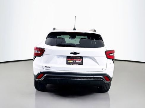 New 2026 Chevrolet Trax LT w/ Driver Confidence Package FWD image 7