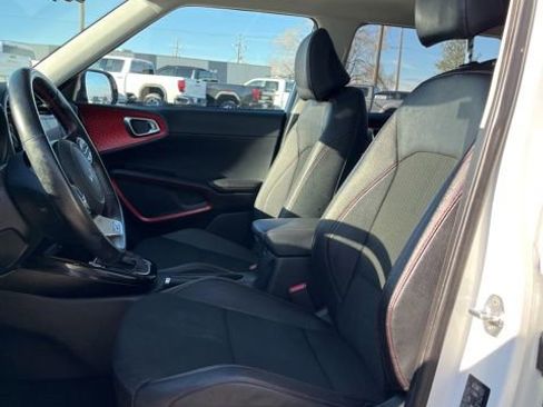 Used 2023 Kia Soul GT-Line FWD image 25