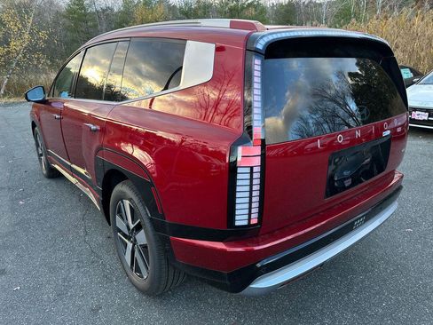 New 2026 Hyundai Ioniq 9 SEL image 3