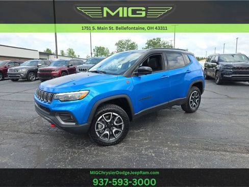 Used 2024 Jeep Compass Trailhawk w/ Trailhawk Elite Group AWD/4WD image 1