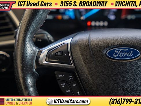 Used 2020 Ford Edge ST-Line w/ Cold Weather Package AWD/4WD image 17