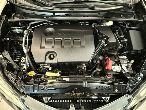 Used 2015 Toyota Corolla LE image 35