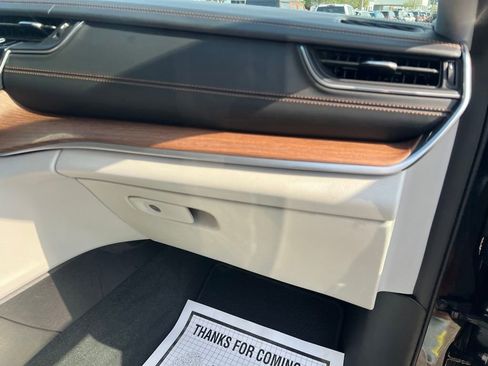 Certified 2021 Jeep Grand Cherokee L Summit w/ Advanced Protech Group IV AWD/4WD image 51
