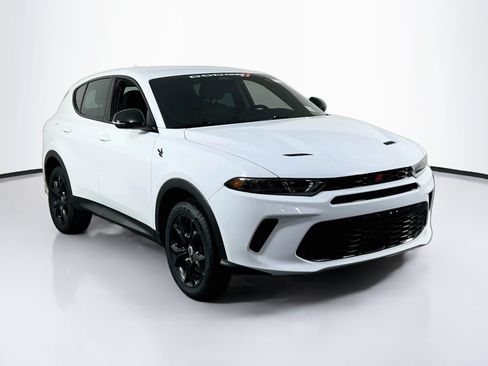 Used 2023 Dodge Hornet GT w/ GT Blacktop Package AWD/4WD image 3