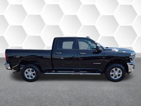 Used 2026 RAM 2500 Big Horn AWD/4WD image 2