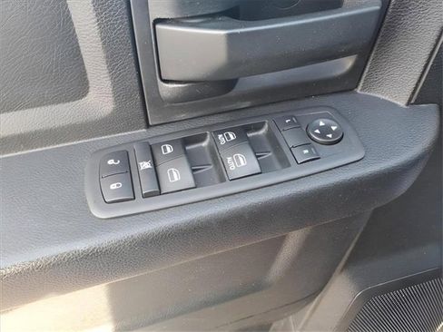 Used 2018 RAM 1500 Express w/ Express Value Package image 12