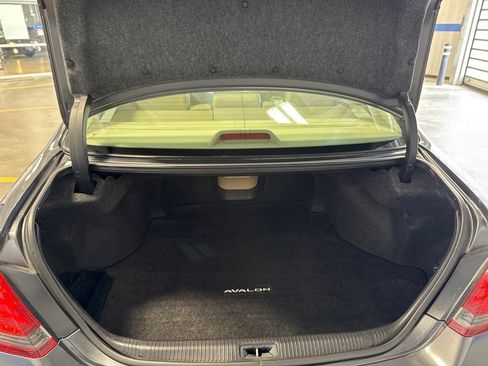 Used 2009 Toyota Avalon XLS FWD image 26