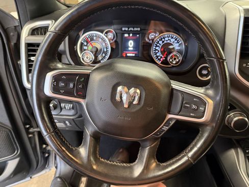 Used 2019 RAM 1500 Big Horn AWD/4WD image 17