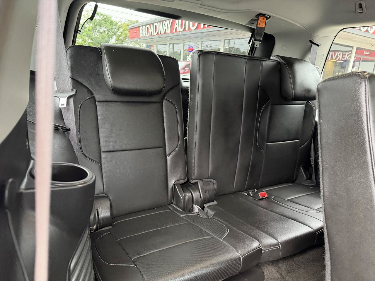 Used 2015 GMC Yukon SLT w/ Open Road Package AWD/4WD image 11