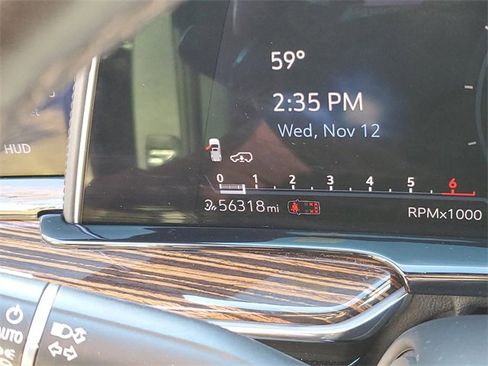 Used 2021 Cadillac Escalade Premium Luxury w/ Driver Assist Tech Package image 16