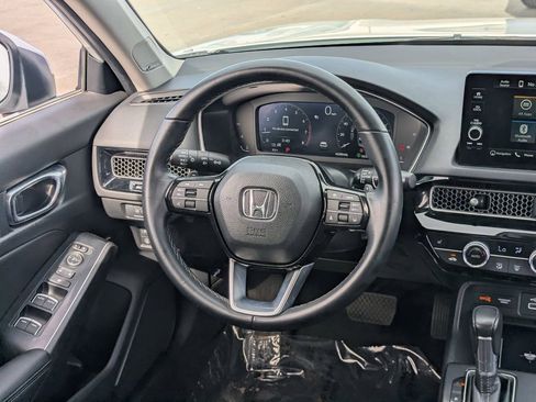 Used 2023 Honda Civic Touring image 13