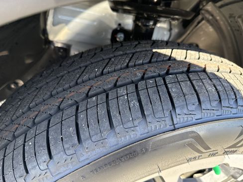 New 2026 Honda Pilot Touring image 12