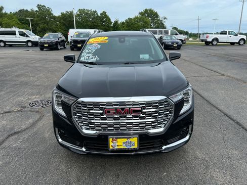Used 2022 GMC Terrain Denali w/ Black Diamond Edition AWD/4WD image 2