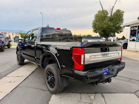 Used 2022 Ford F350 Platinum w/ Tremor Off-Road Package AWD/4WD image 7