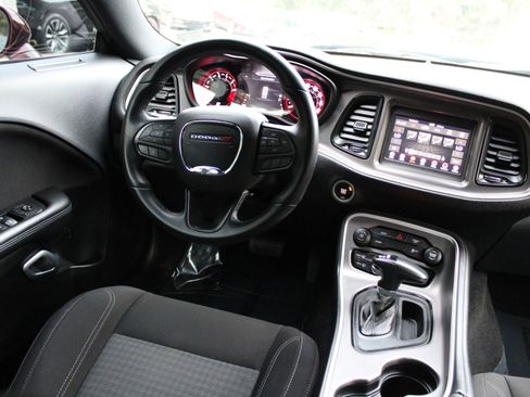 Used 2022 Dodge Challenger SXT w/ Blacktop Package image 11