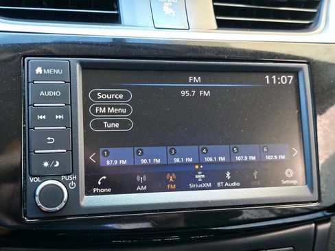Used 2019 Nissan Sentra SV FWD image 22