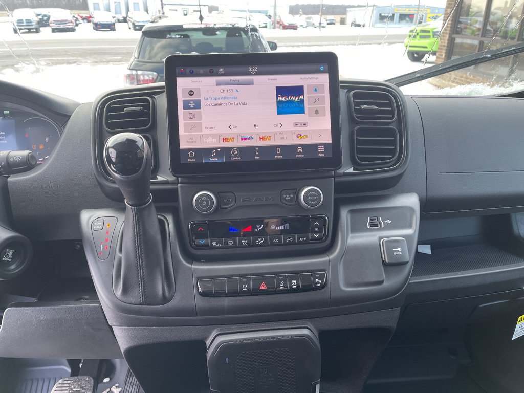 New 2025 RAM ProMaster 2500 w/ Premium Convenience Group FWD image 18