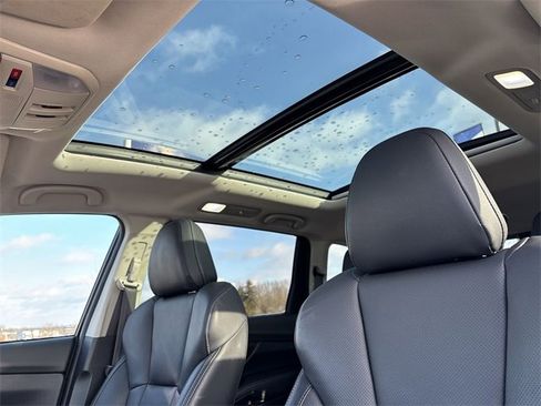 Used 2023 Subaru Ascent Touring image 27